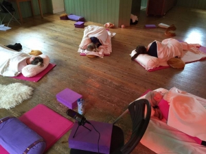 Yoga nidra for diving, students practicing yoga nidra