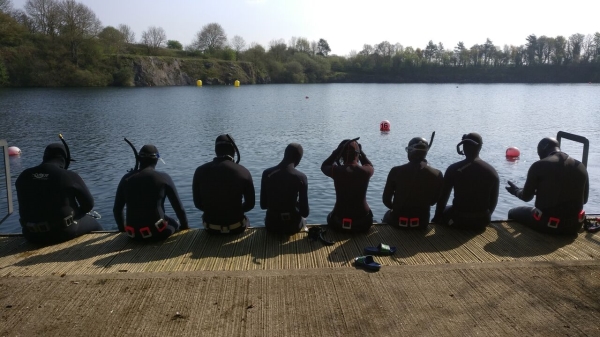 Go freediving - freediving courses in 2018 - students sitting